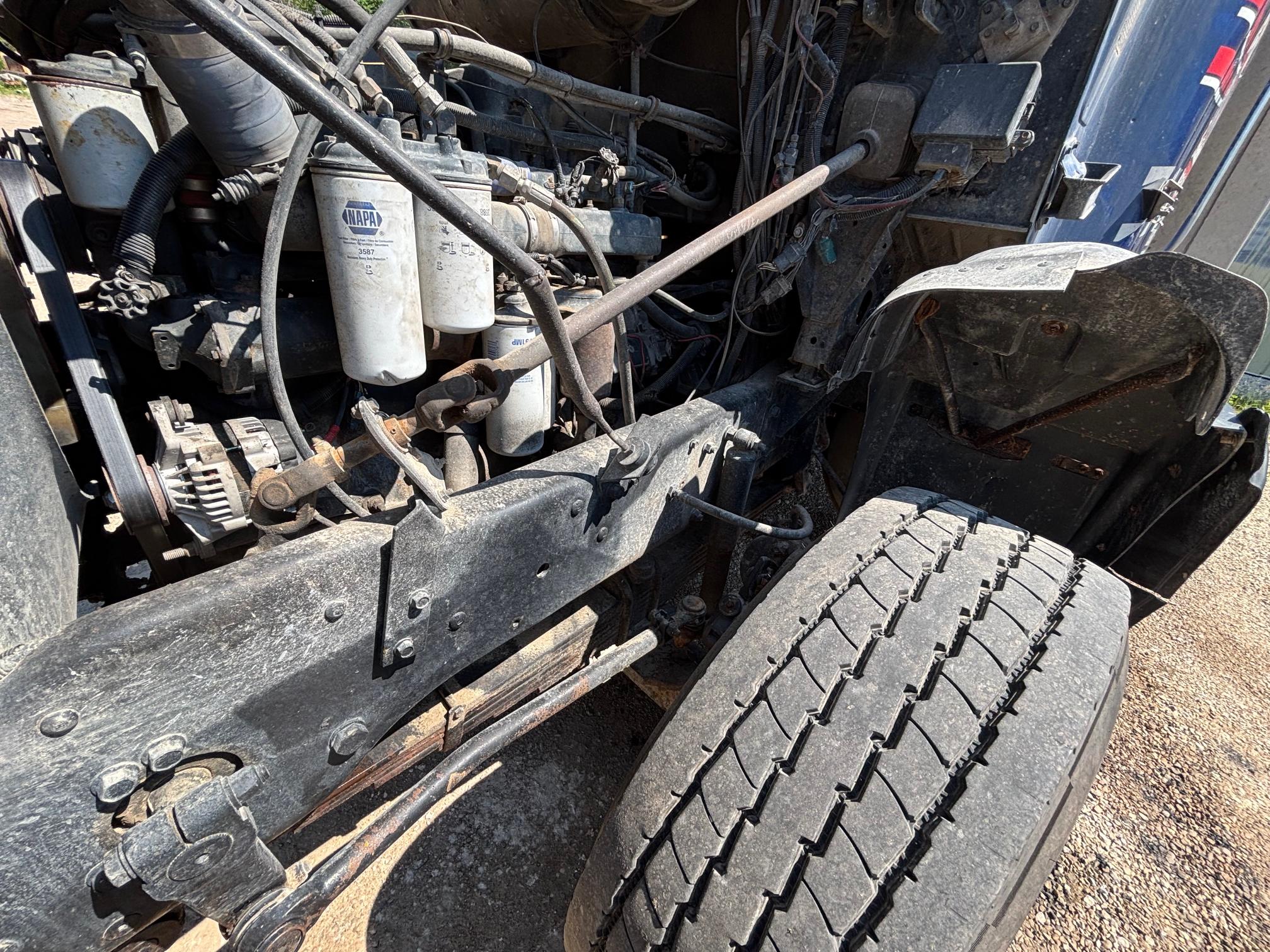 1997 MACK CL713 - Image 23